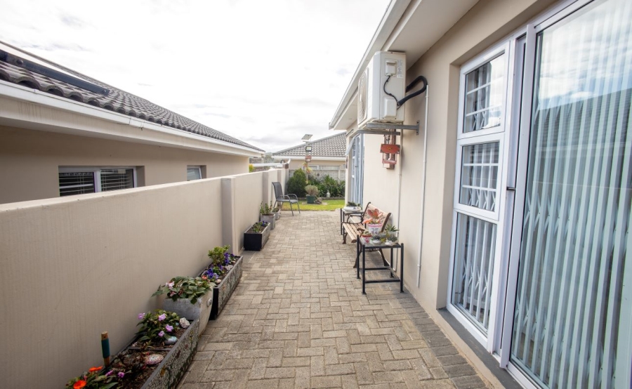 3 Bedroom Property for Sale in Nahoon Valley Park Eastern Cape